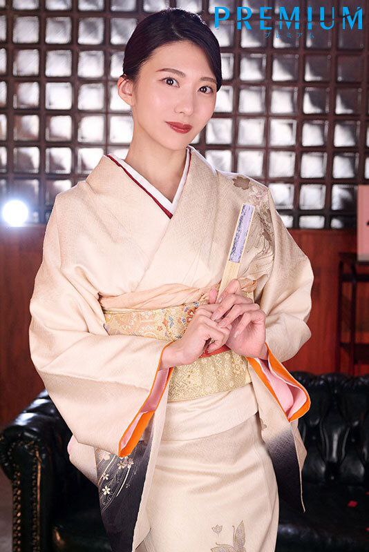 乳頭勃起，變態群眾聚集的自宅開業美容沙龍－欲求不滿的美容師敏感乳頭搗磨集團陵辱－花柳杏奈